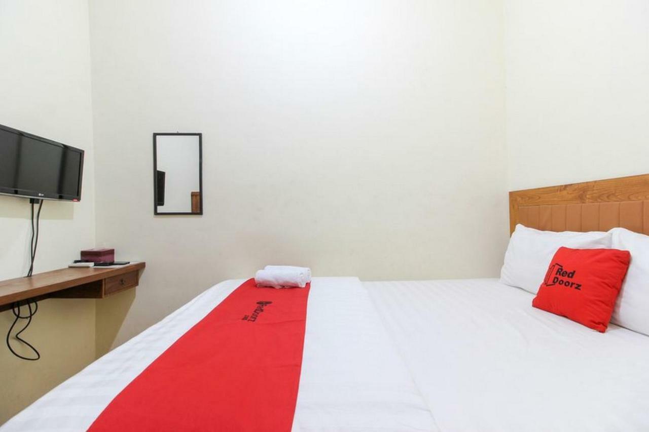 Reddoorz Near Amikom Yogyakarta 2 Maguwo Εξωτερικό φωτογραφία